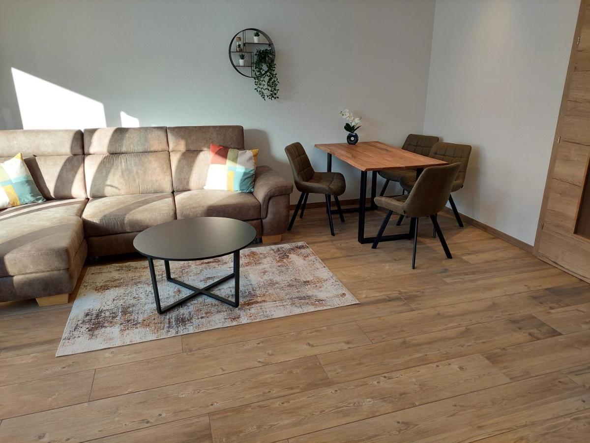 Apartment Emilia *